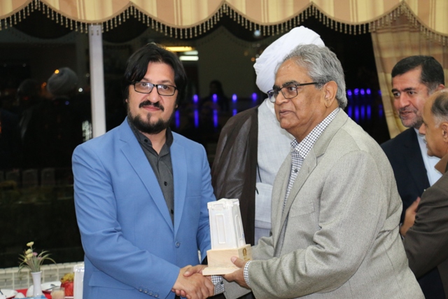 رييس مؤسسه فرهنگي سازمان اكو از شهردار لاهيجان قدرداني كرد